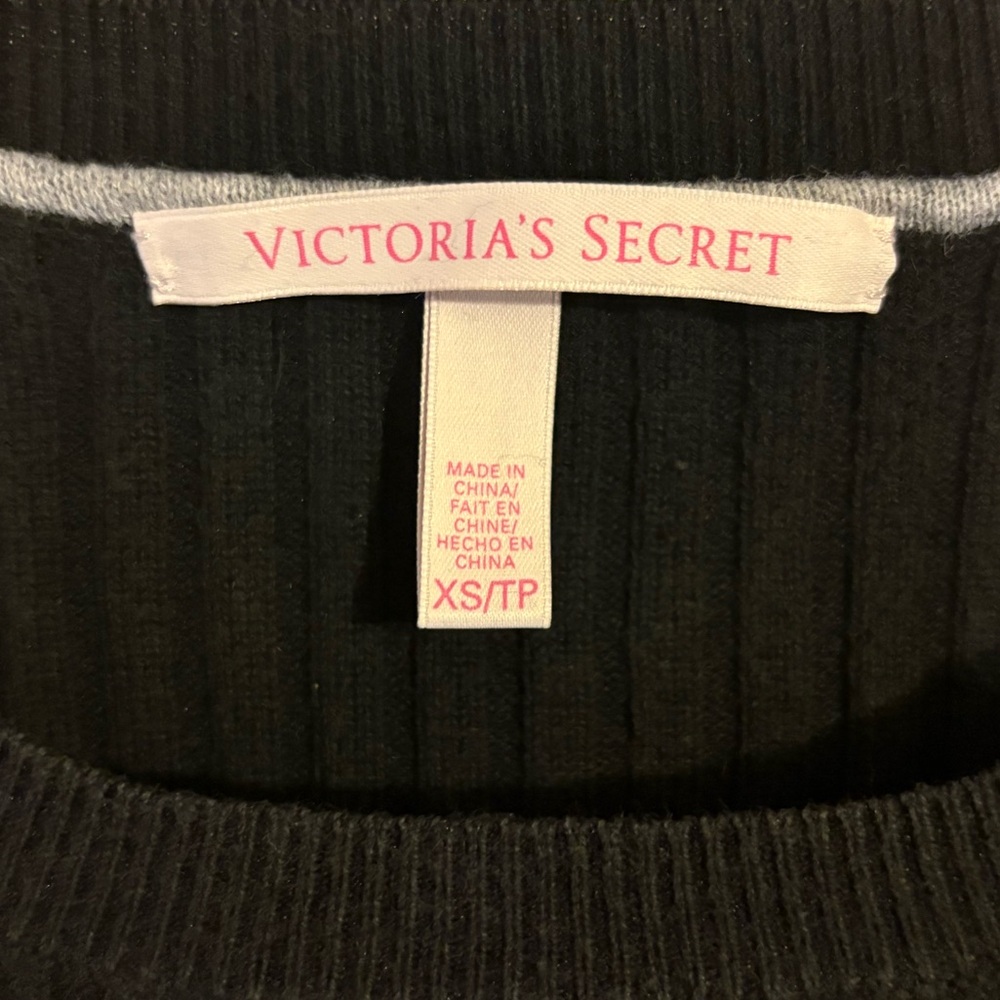 Victoria's Secret Black Ribbed Sweater - Picture 4 of 6
